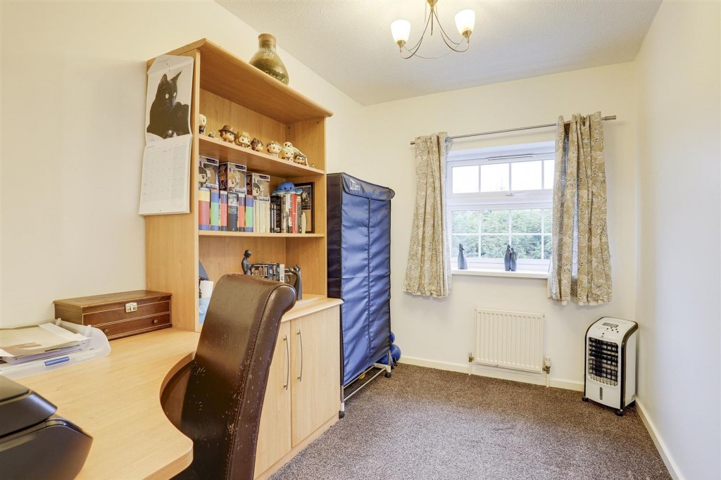 Larch Close, Arnold, NG5