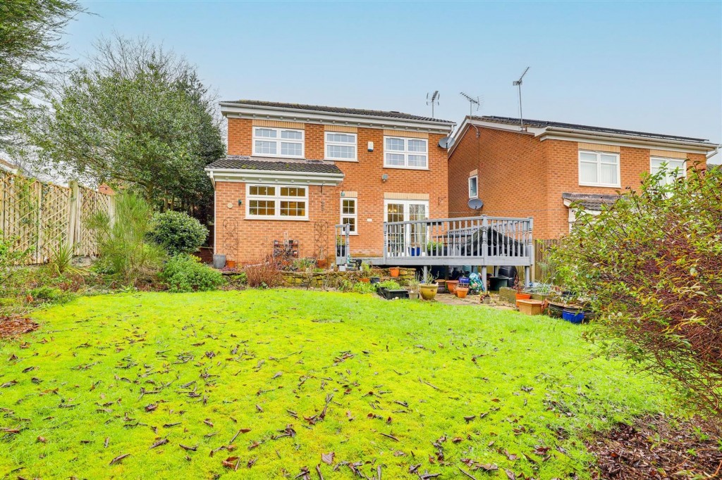 Larch Close, Arnold, NG5