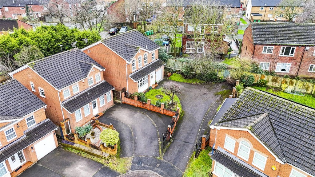 Larch Close, Arnold, NG5