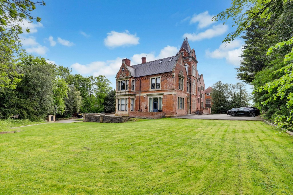 Mapperley Road, Marlborough Hall, NG3