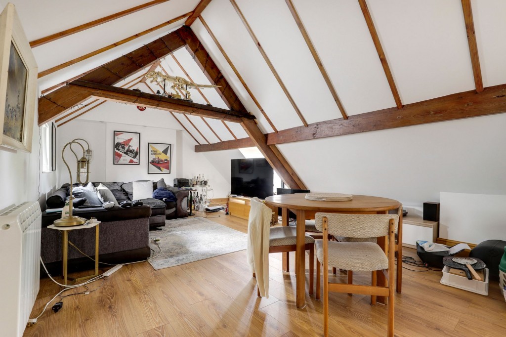 Mapperley Road, Marlborough Hall, NG3