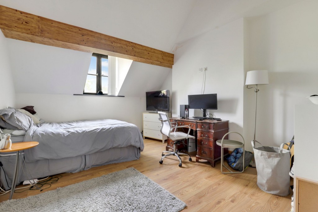 Mapperley Road, Marlborough Hall, NG3