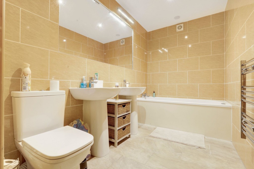 Mapperley Road, Marlborough Hall, NG3
