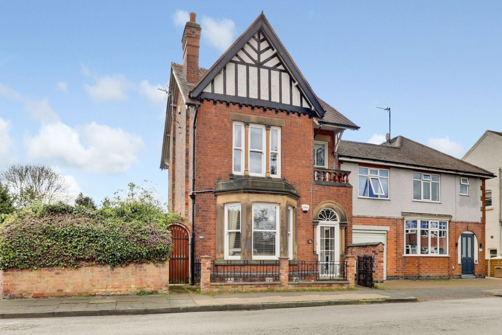 Charnwood Avenue, Long Eaton, NG10