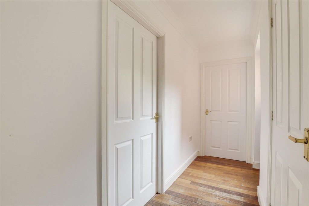 Manor House Close, Wilford, NG11