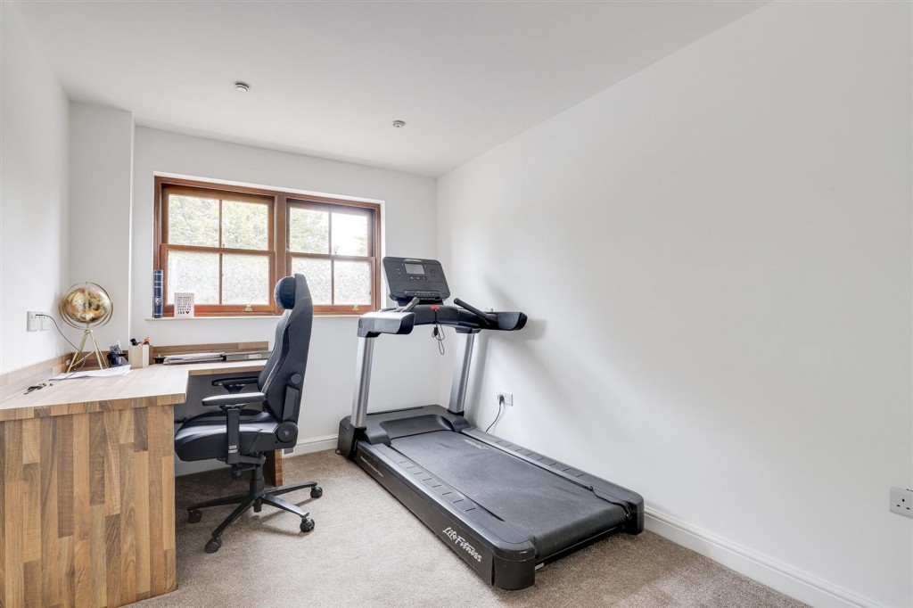 Manor House Close, Wilford, NG11