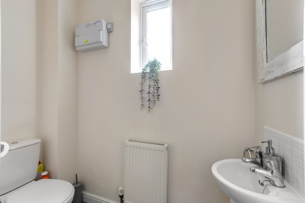 Burberry Avenue, Hucknall, NG15