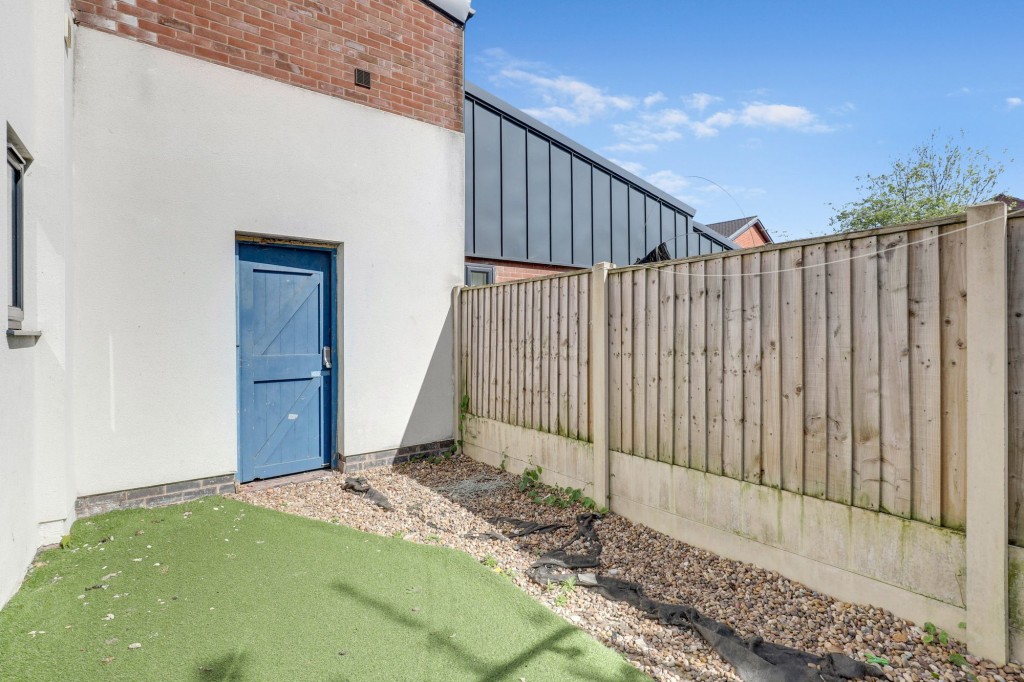 Basford Road, Millers Mews, NG6