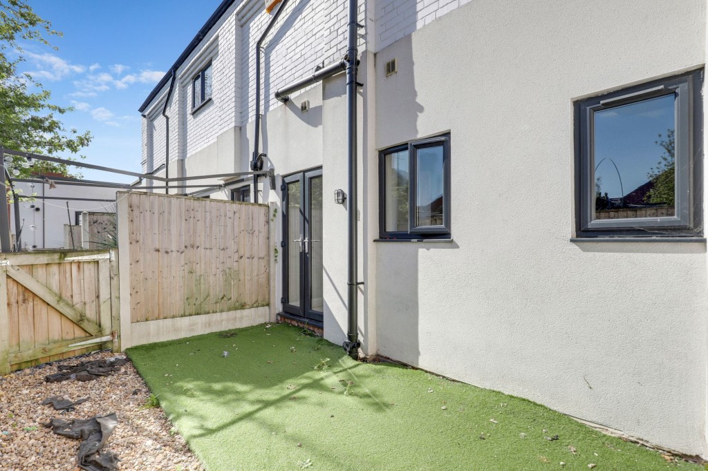 Basford Road, Millers Mews, NG6
