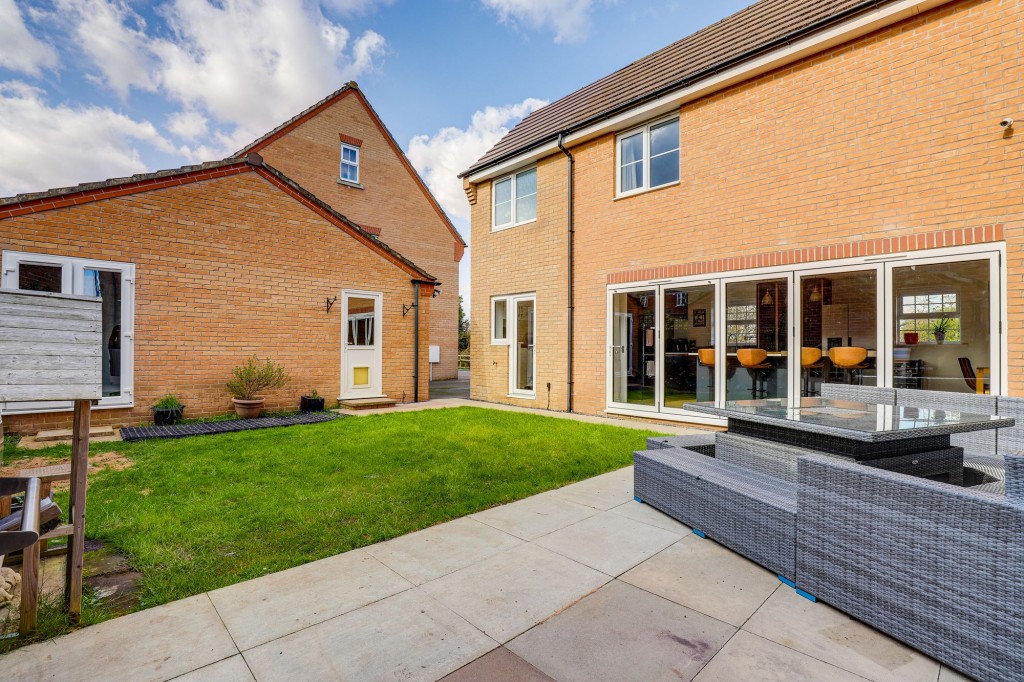 Bradstone Drive, Mapperley, NG3