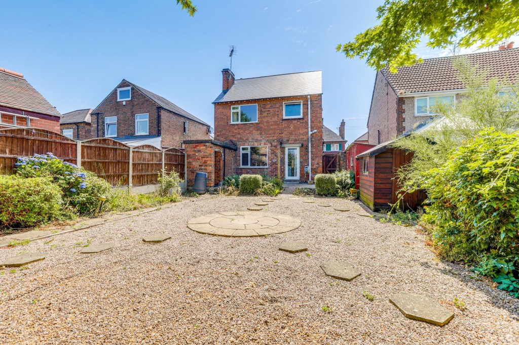 Warwick Road, Long Eaton, NG10