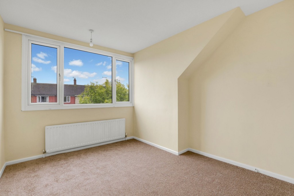 Canal Side, Beeston, NG9