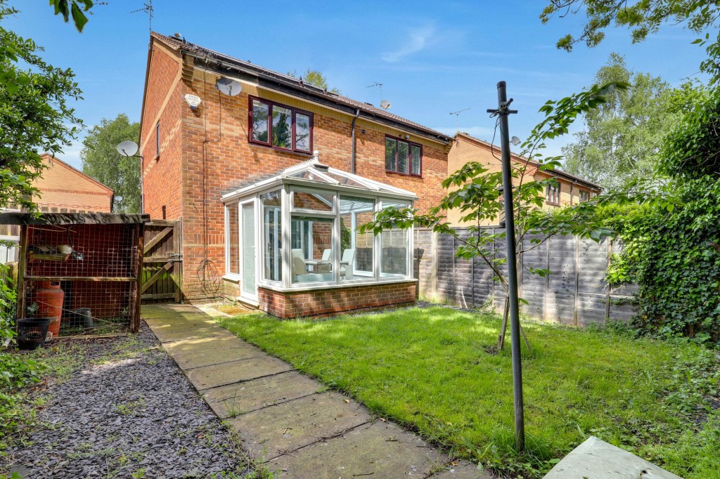 Newcastle Farm Drive, Nottingham, NG8