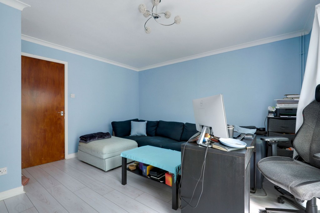 Newcastle Farm Drive, Nottingham, NG8