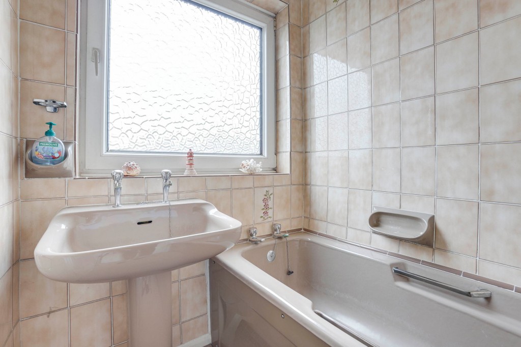 Gloucester Avenue, Sandiacre, NG10