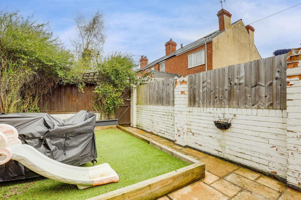 Broomhill Road, Nottingham, NG6