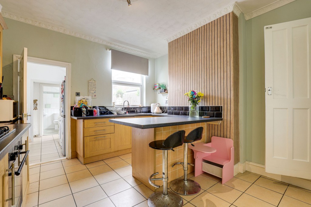 Broomhill Road, Nottingham, NG6