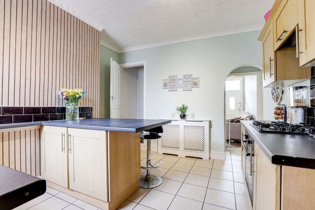 Broomhill Road, Nottingham, NG6