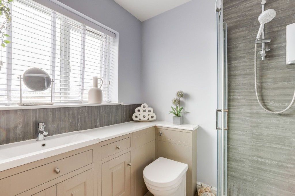 Park Avenue, Hucknall, NG15