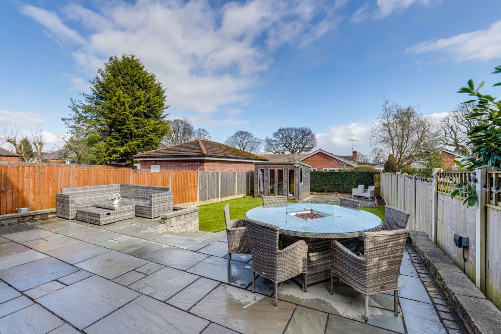 Park Avenue, Hucknall, NG15