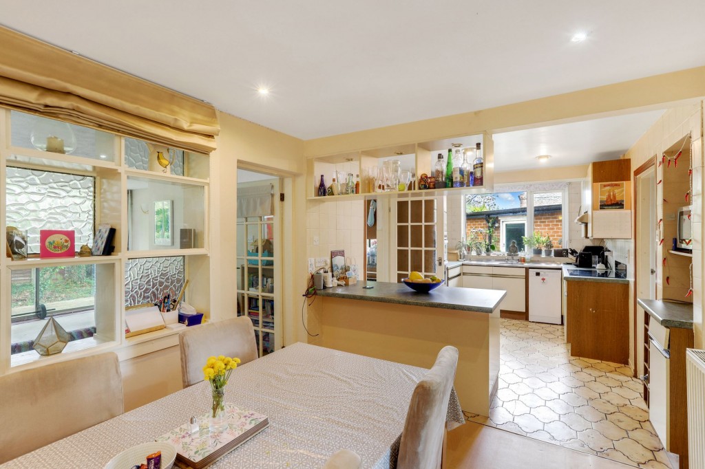 Hillside Crescent, Beeston, NG9