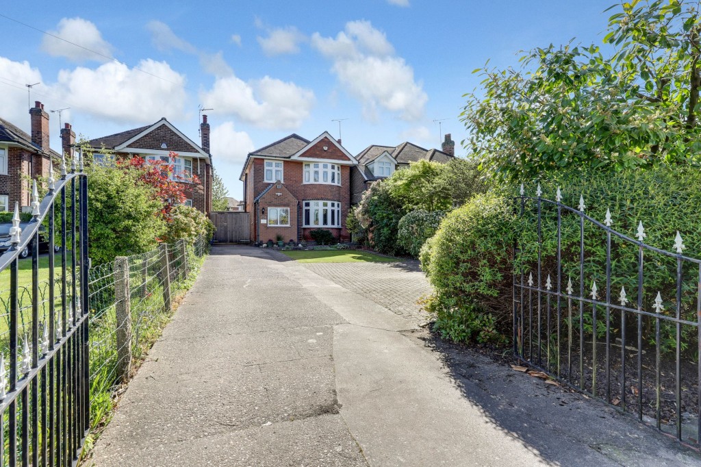 Ewe Lamb Lane, Bramcote, NG9
