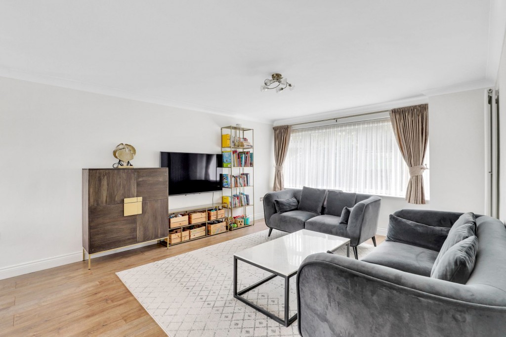 Revelstoke Way, Nottingham, NG5