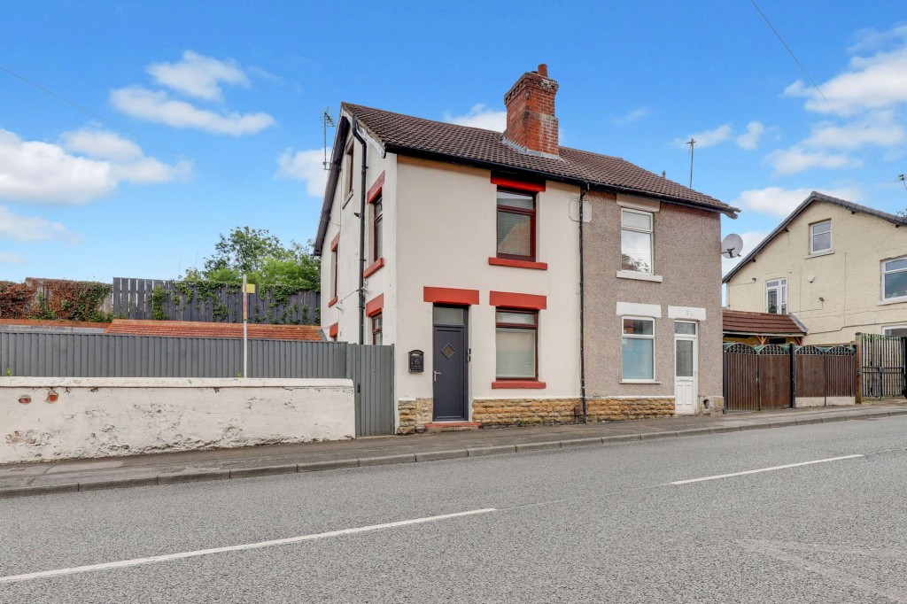 Spring Street, Hucknall, NG15