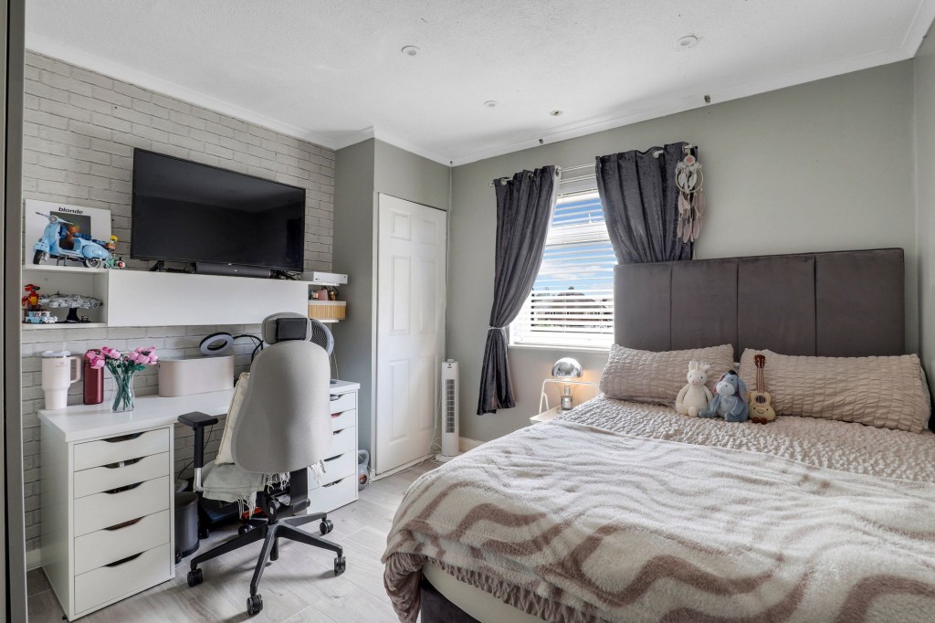 Elstree Drive, Nottingham, NG8