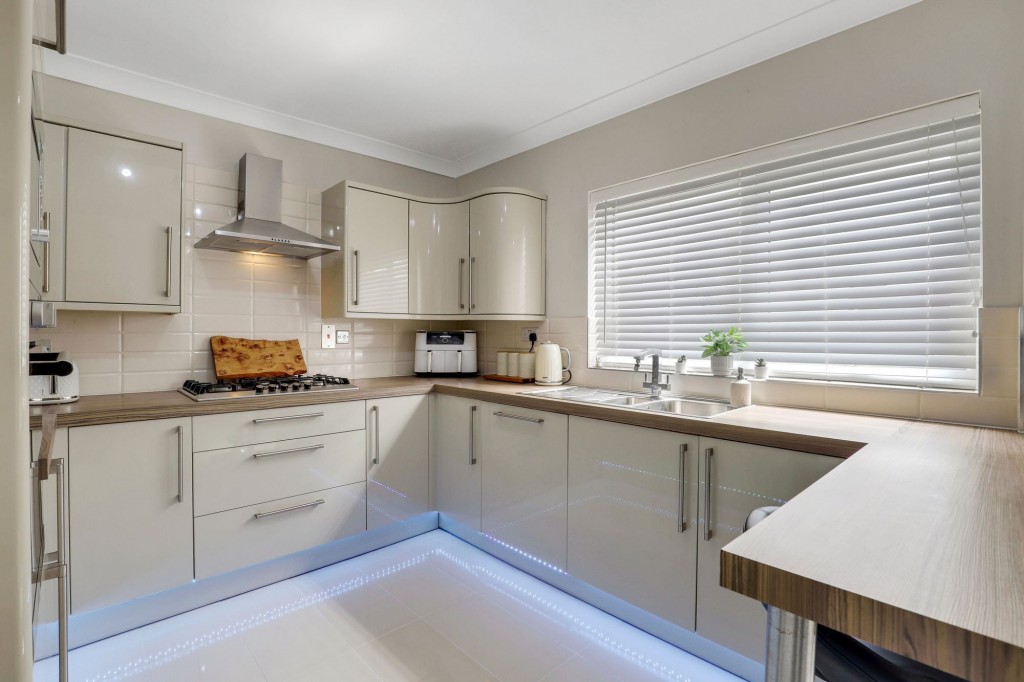 Elstree Drive, Nottingham, NG8