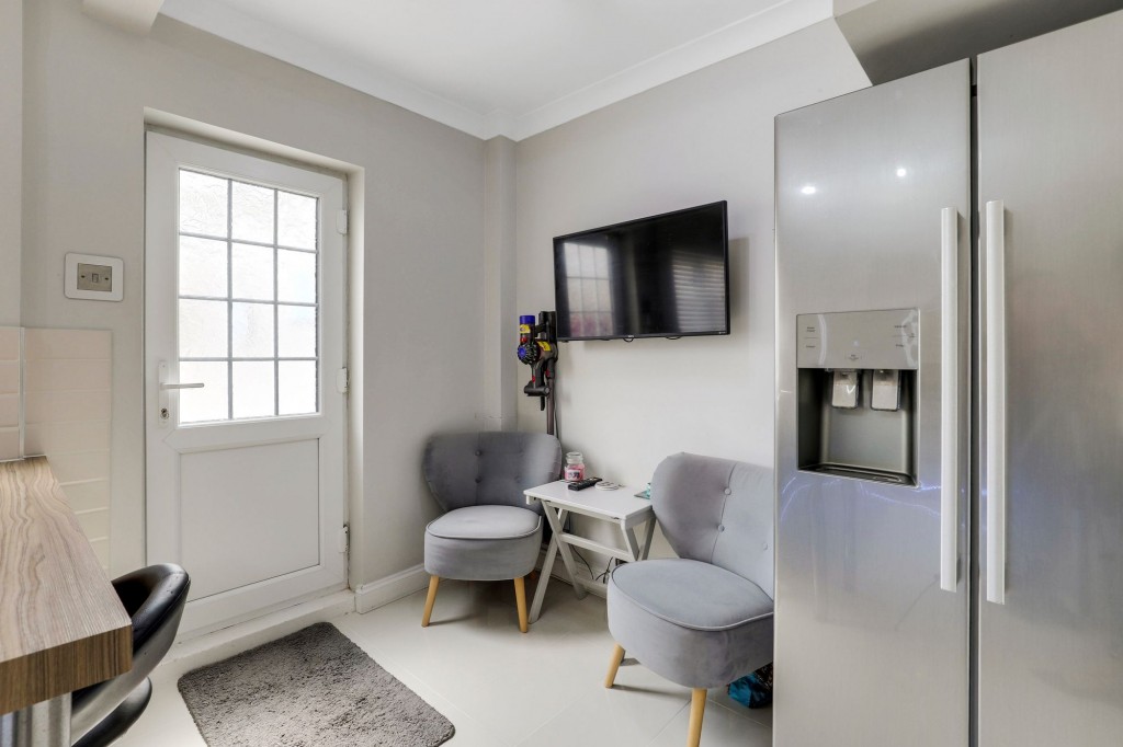 Elstree Drive, Nottingham, NG8