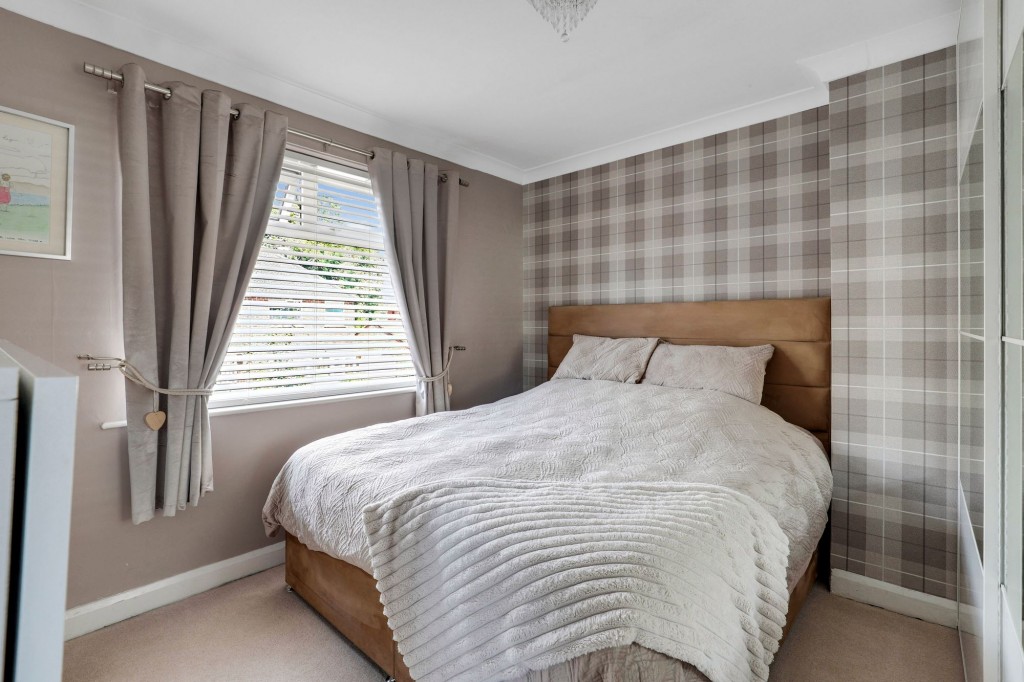 Elstree Drive, Nottingham, NG8
