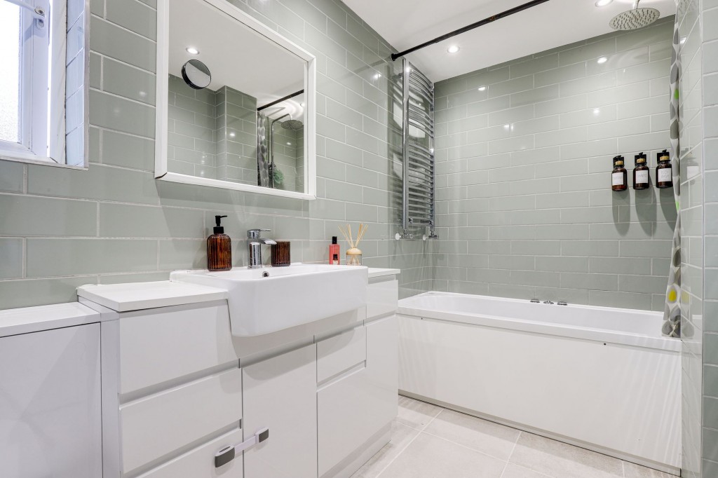 Marwood Crescent, Carlton, NG4