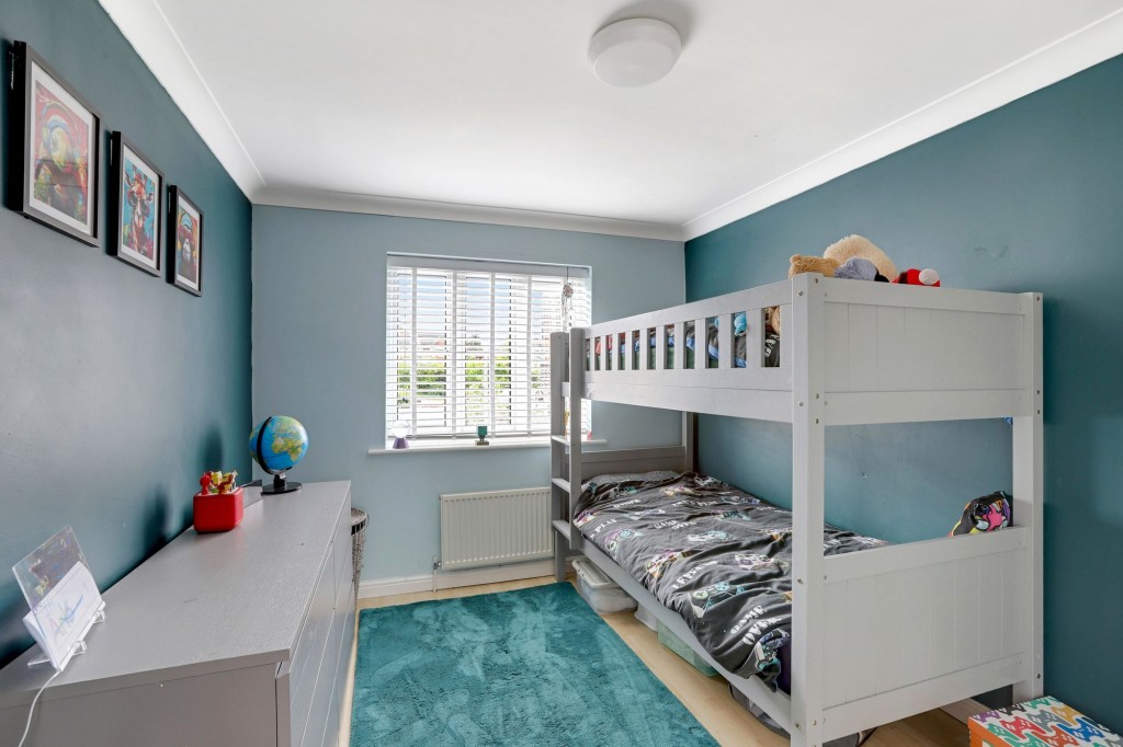 Fitzwilliam Drive, Forest Town, NG19