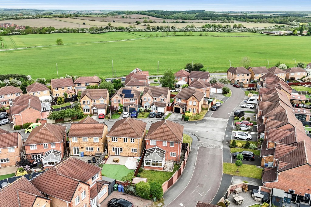 Fitzwilliam Drive, Forest Town, NG19