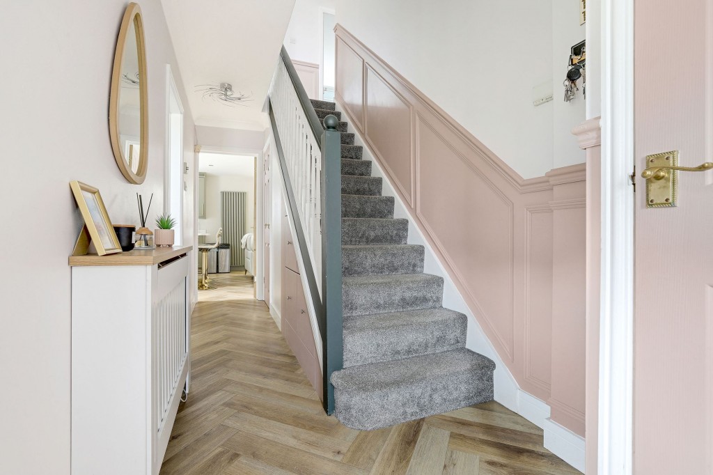 Fitzwilliam Drive, Forest Town, NG19