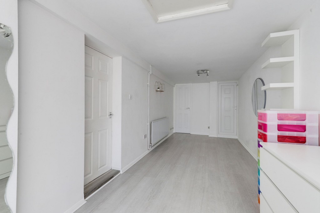 Torkard Drive, Nottingham, NG5