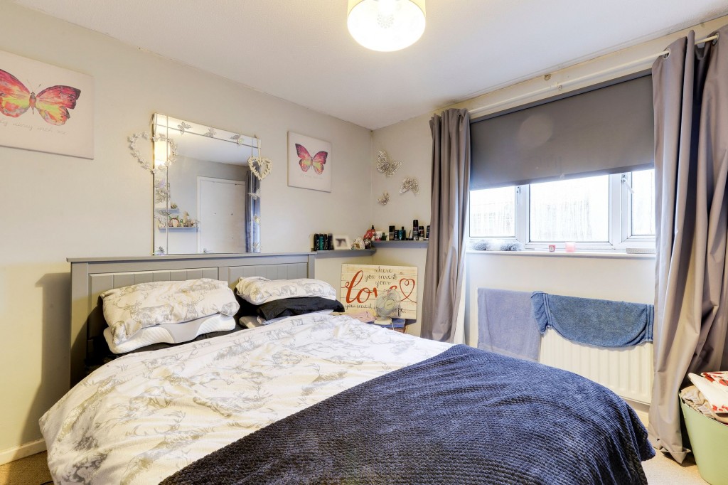 Hadrian Gardens, Nottingham, NG5