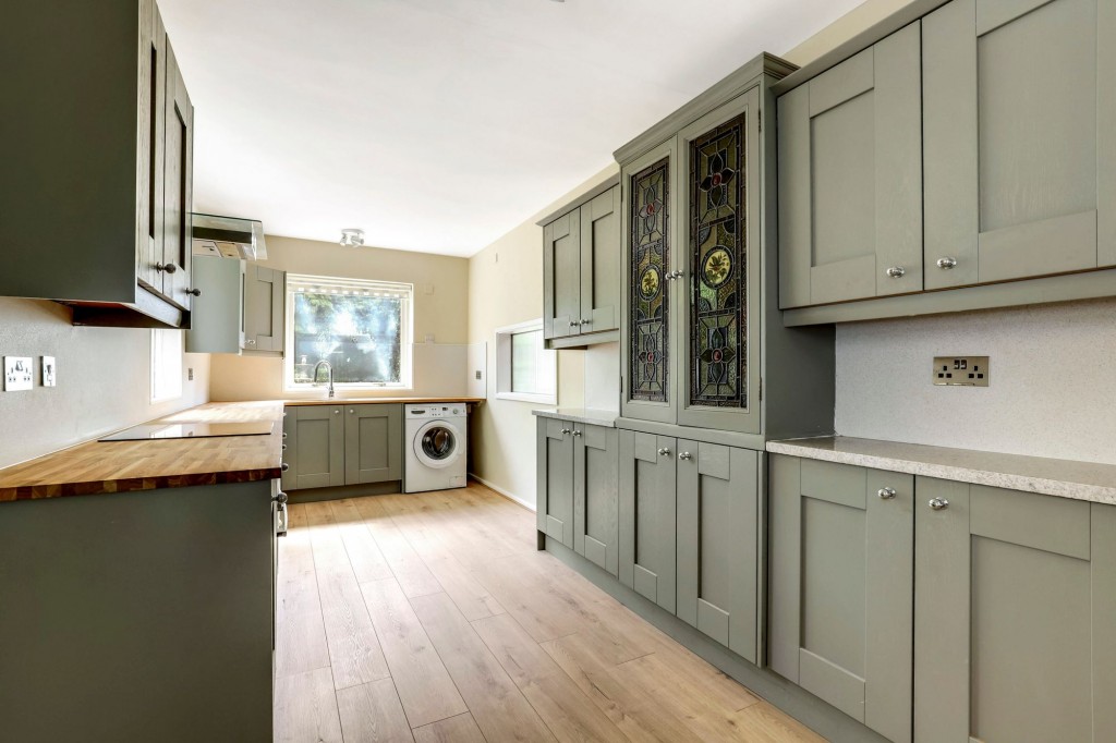 Russley Road, Bramcote, NG9