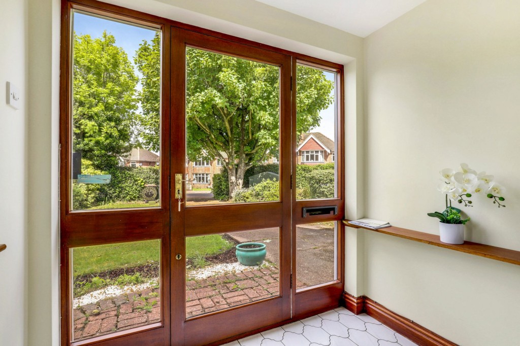 Russley Road, Bramcote, NG9