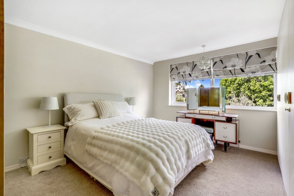 Russley Road, Bramcote, NG9
