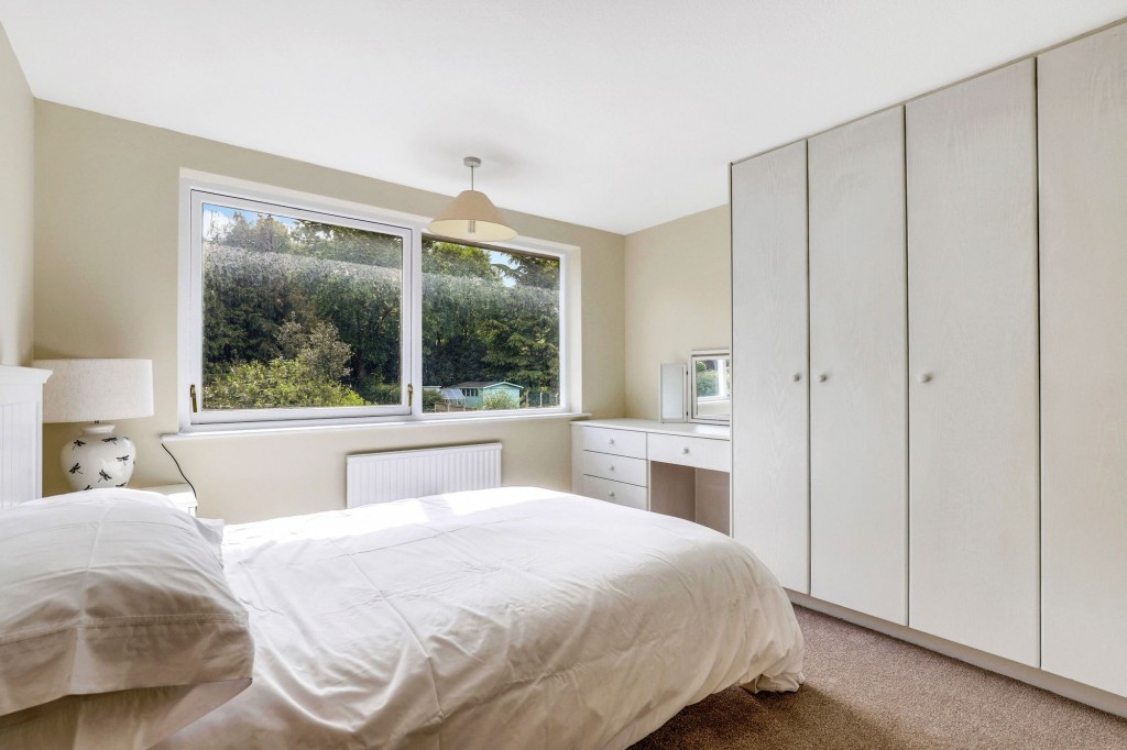 Russley Road, Bramcote, NG9