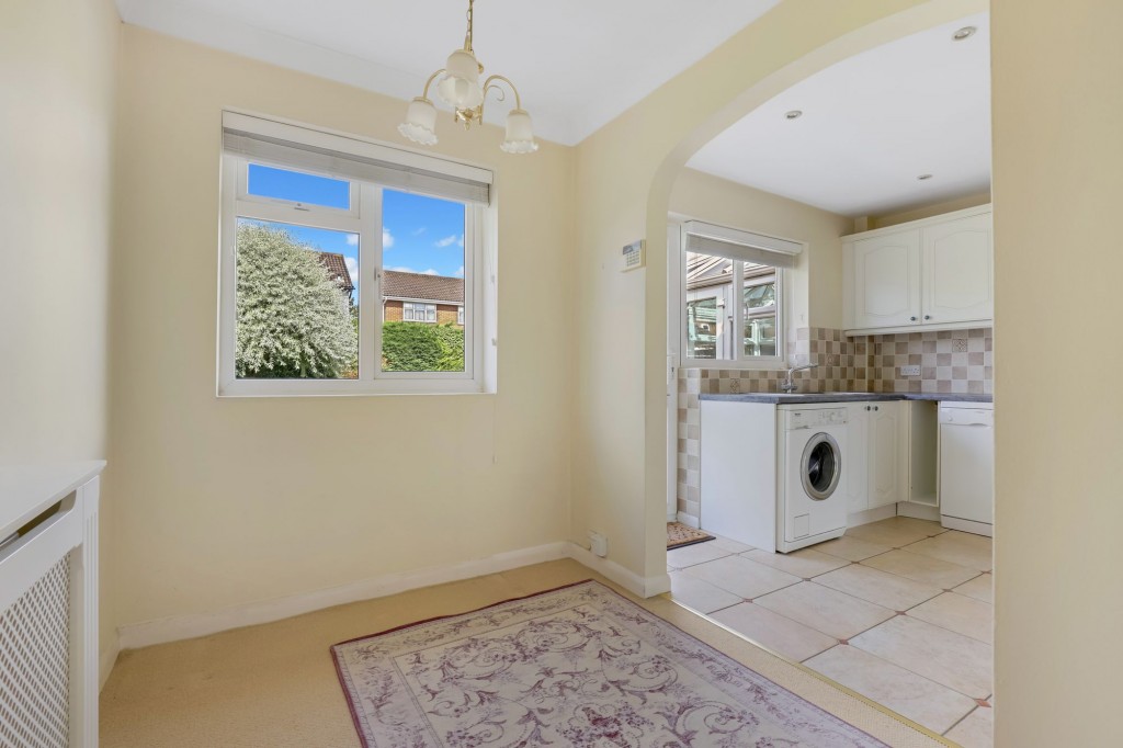 Carisbrooke Avenue, Gedling, NG4