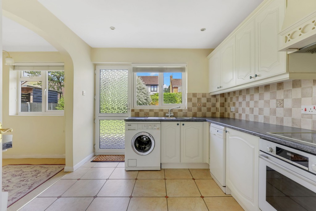 Carisbrooke Avenue, Gedling, NG4