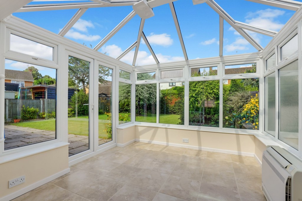 Carisbrooke Avenue, Gedling, NG4