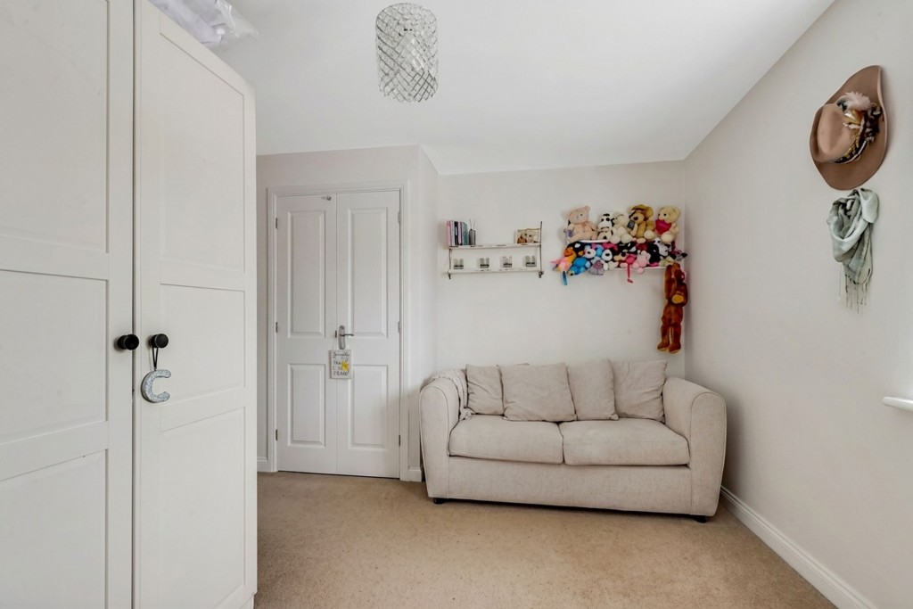Mandeville Close, Hucknall, NG15