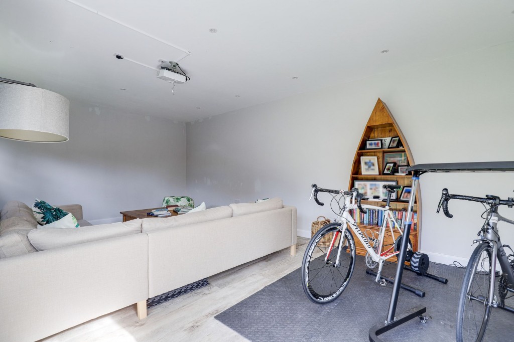 Dunster Road, West Bridgford, NG2