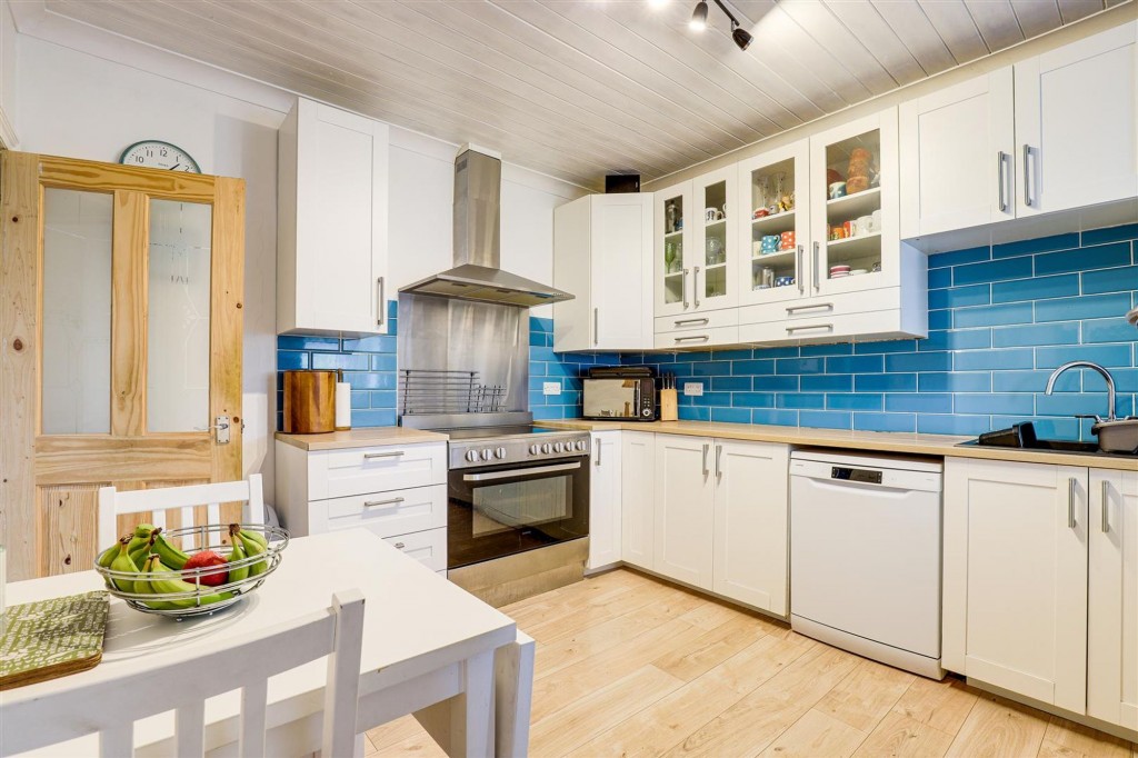 Oakland Avenue, Long Eaton, NG10