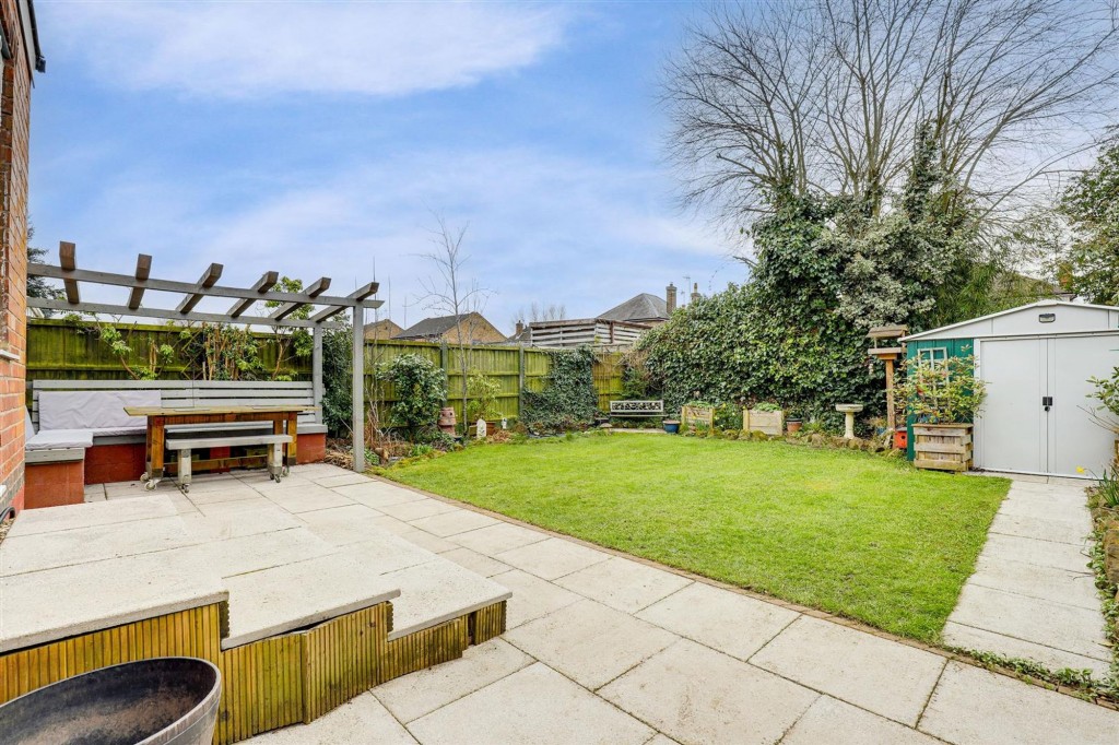 Oakland Avenue, Long Eaton, NG10