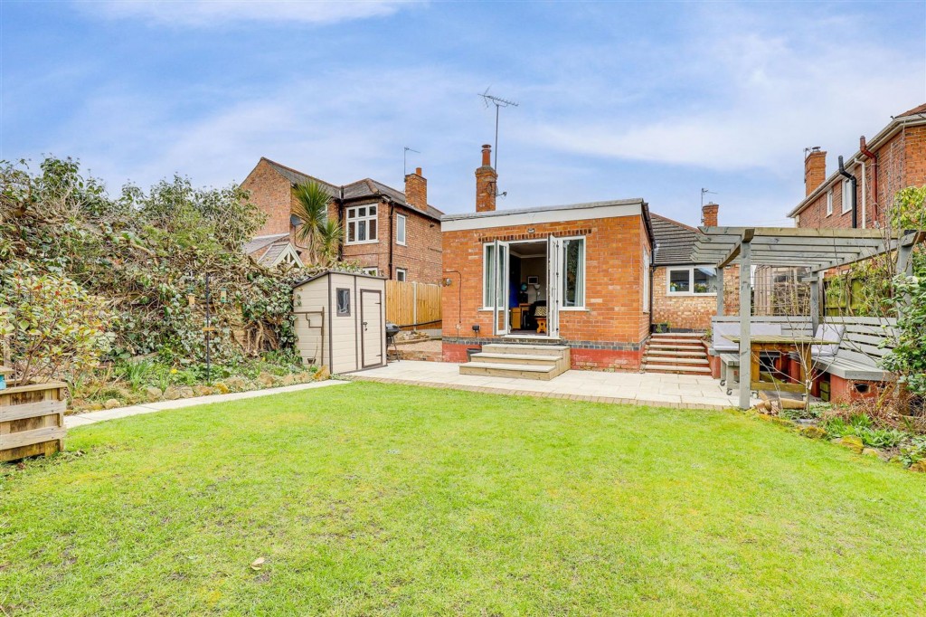 Oakland Avenue, Long Eaton, NG10